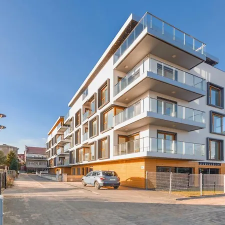 Zeromskiego Ii, Sun & Snow * Hel