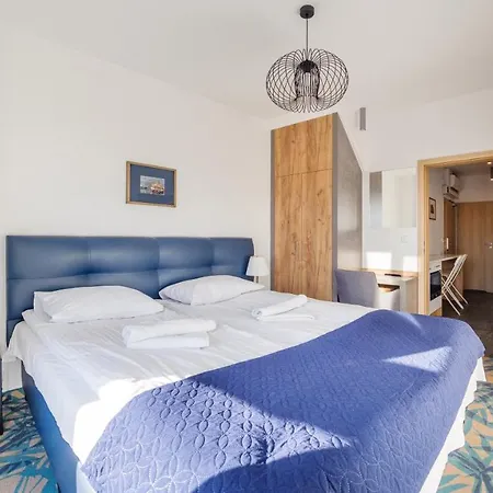 Zeromskiego Ii, Sun & Snow