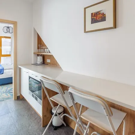 Zeromskiego Ii, Sun & Snow *